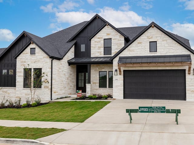 2000 Crimson Sunset Dr