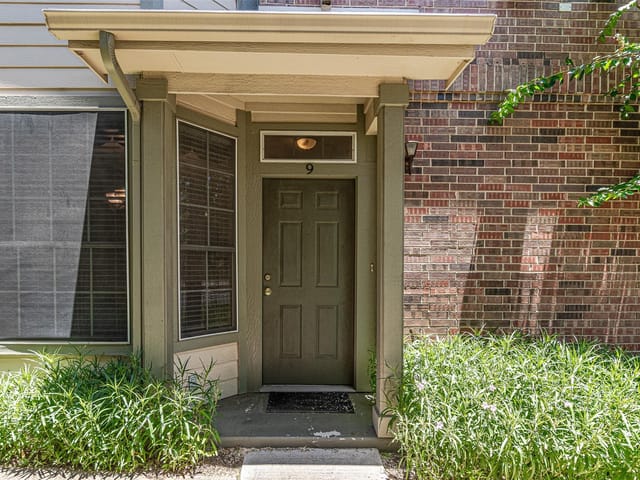 2000 Cullen Ave Unit #9