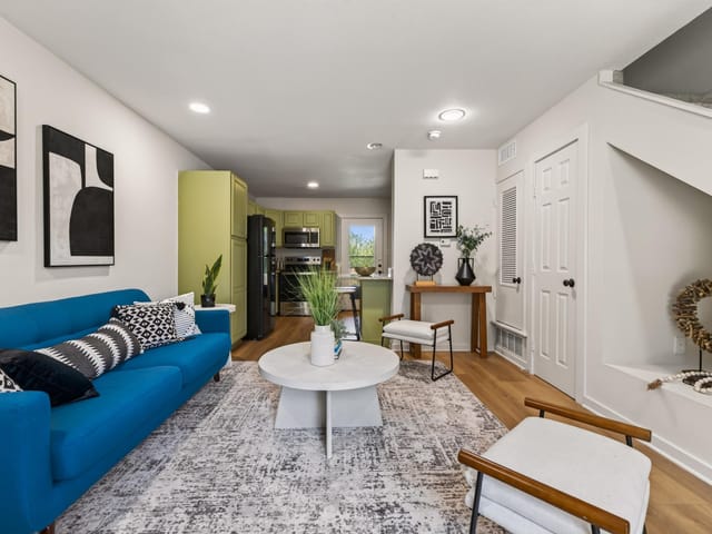 2000 Lightsey RD Unit #5