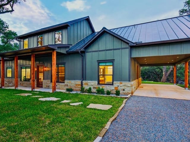 2001 Granite Cove RD