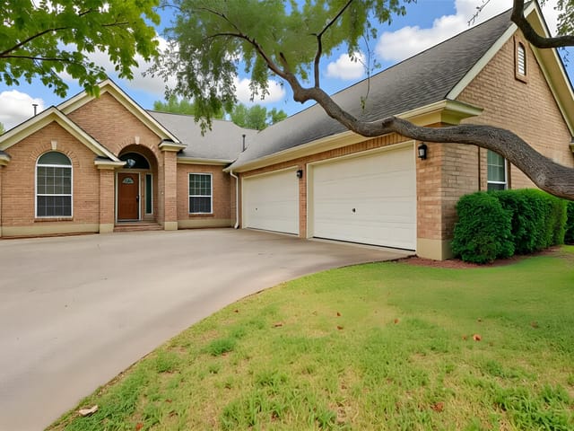 2001  Lacey Oak Cv