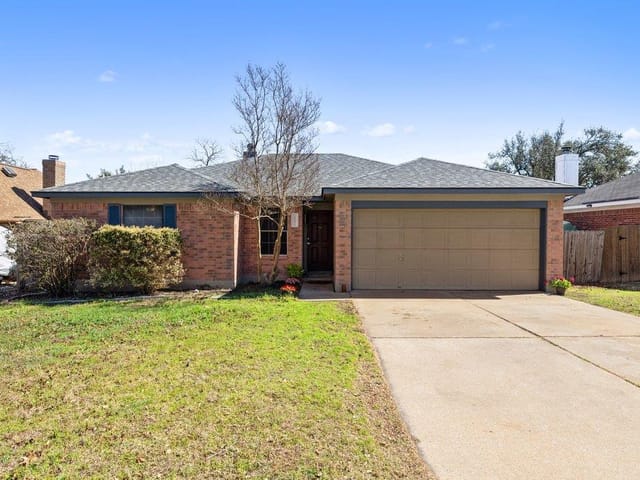 2002 E Gann Hill Dr