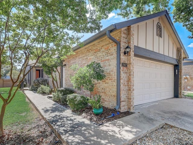 2002 Verbena Dr Unit #1336B