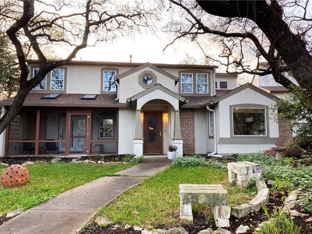 2003 Apricot Glen DR
