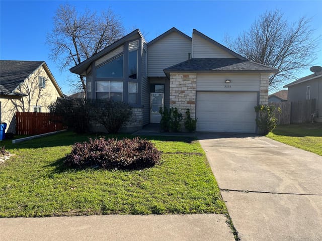 2003 Castle View Dr