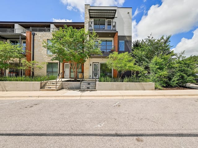 View 2003 Wilson ST Unit #1 in J Bouldin Residences 2003 Wilson ST Unit #1 - front exterior - Luxury home in J Bouldin Residences, Austin, TX