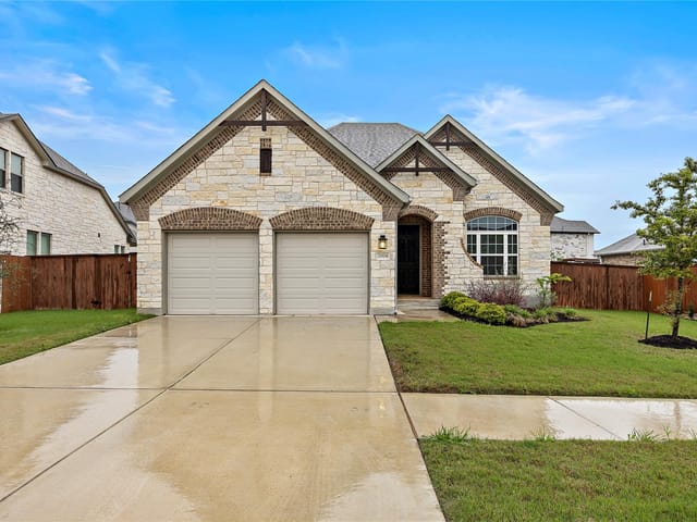 2004 Highland Ridge Rd