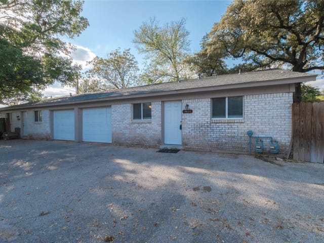 2005 Matthews Ln Unit #2