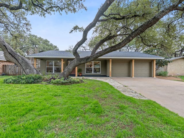 2005 Oakglen DR