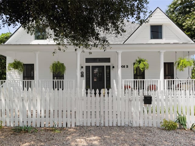 2008 B S 2nd St