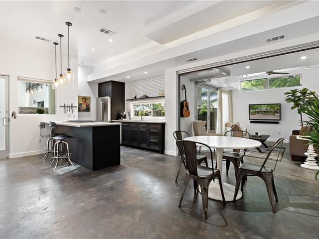 2008 Riverview St Unit #B
