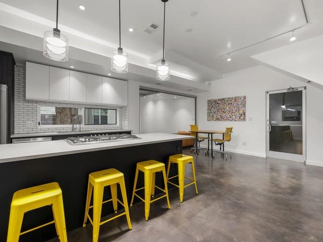 2008 Riverview ST Unit #B