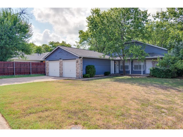 2009 Leeann Dr