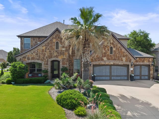 201  Aria Dr