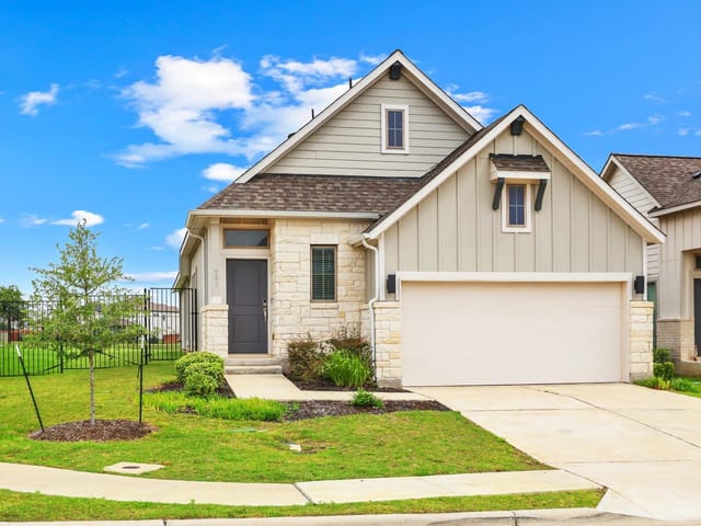 201 Banyon DR