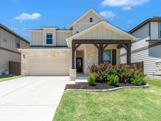 201 Bella Luna WAY
