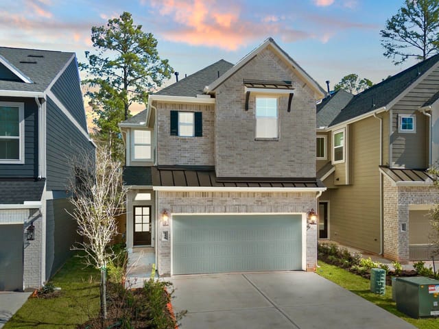 201 Flora Springs Cv