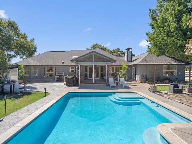 201 Four T Ranch RD