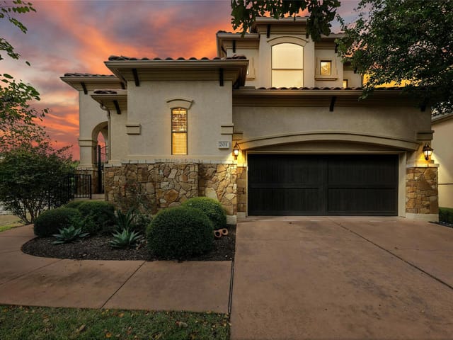 201 Indianwood DR