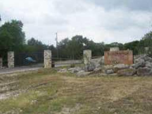 201 Lost Spring DR