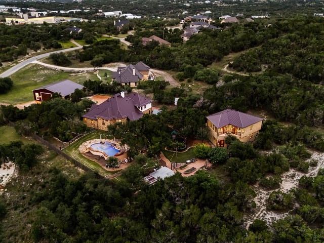 201 N Canyonwood Dr
