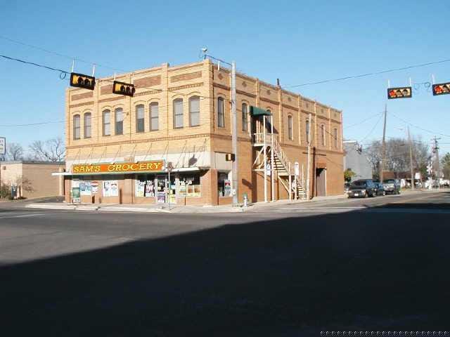 201 N Main ST