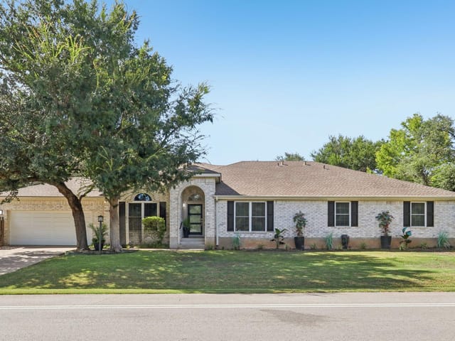 201 Sailmaster St