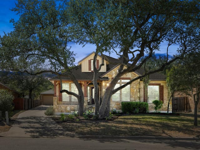 201 Saint Richie LN