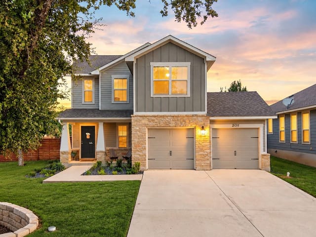 201 Trellis BLVD