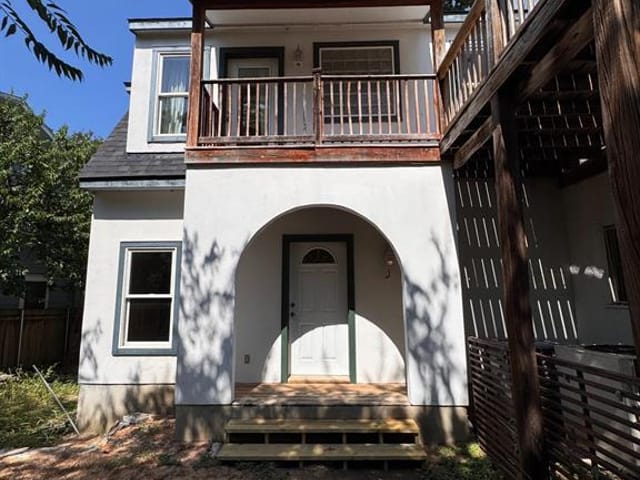 201 W 33rd ST Unit #B