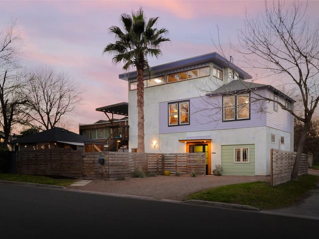 2010 S 2nd St