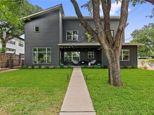 2011 Arthur Ln Unit #A