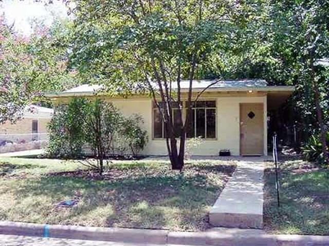 2011 PEACH TREE St