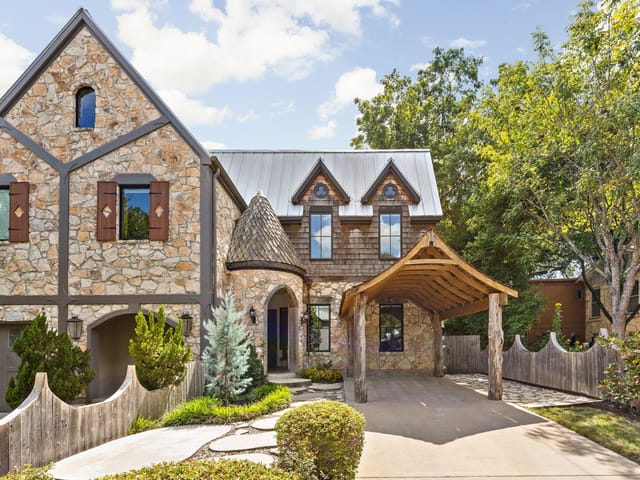 2015 Ashby Ave Unit #B