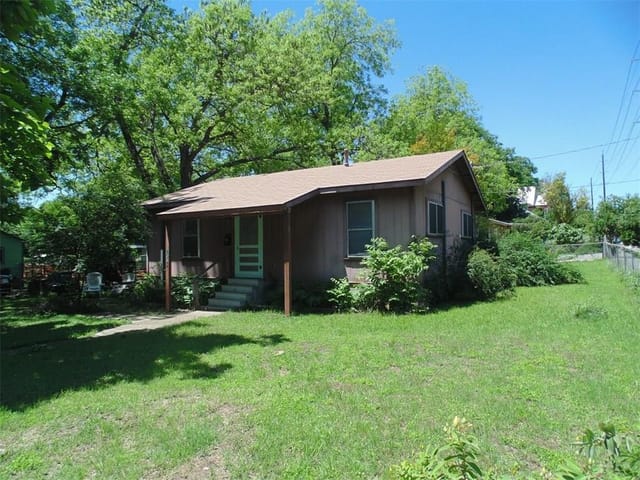 2015 Garden St