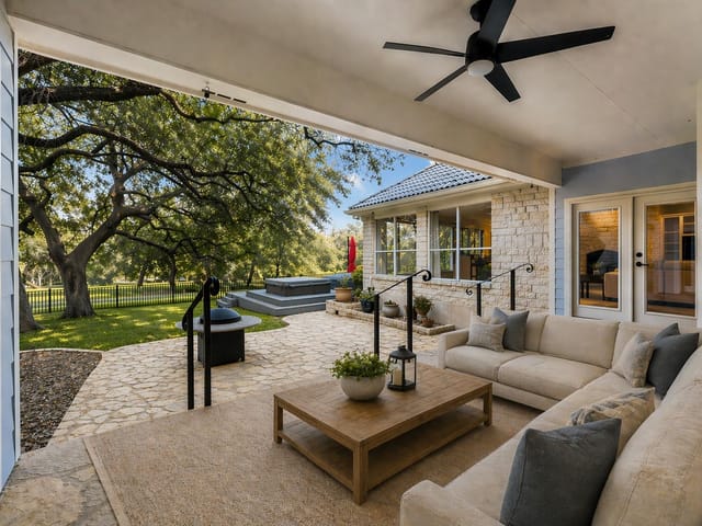 View 2016 Lakeway BLVD in Lakeway Sec 26 2016 Lakeway BLVD - front exterior - Luxury home in Lakeway Sec 26, Lakeway, TX