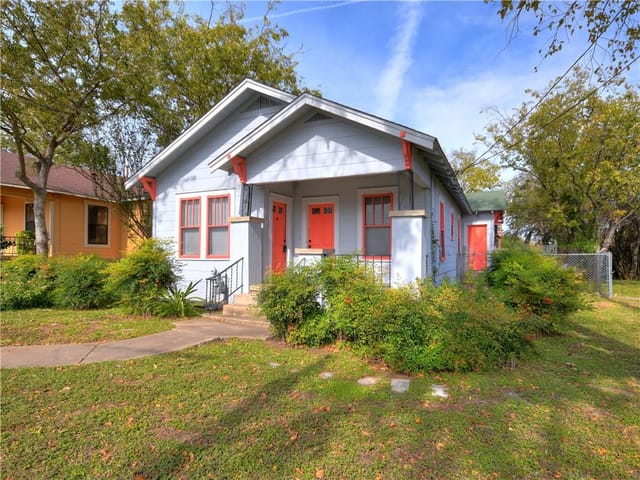 2016 Tillotson Ave