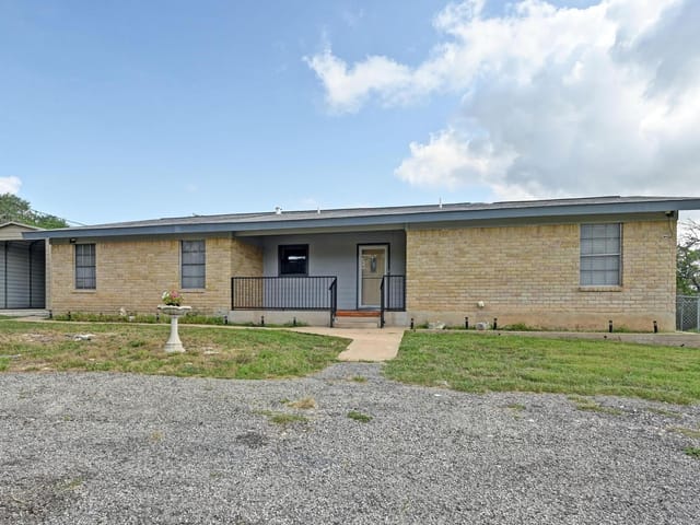 2018 Chaparral Park RD