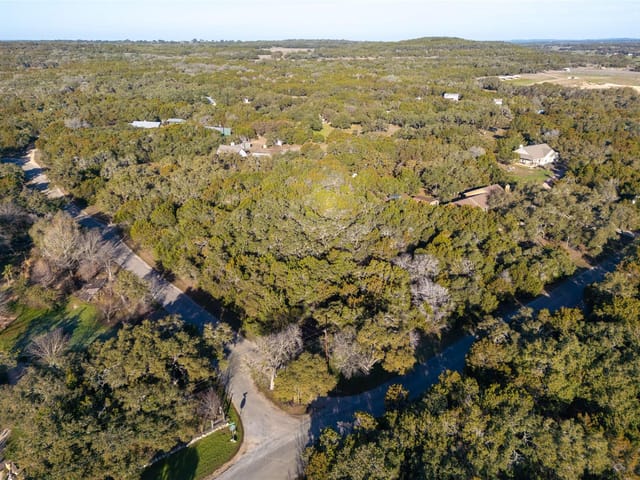202,204,208 Thomas Oaks Dr