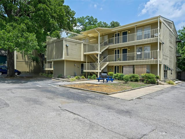 202 E 45th ST Unit #103
