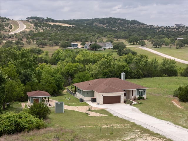202 Falling Oak DR