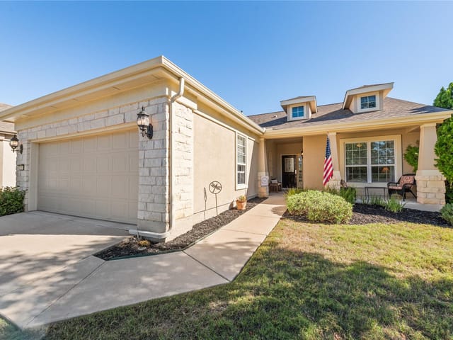 202 Fieldstone Dr