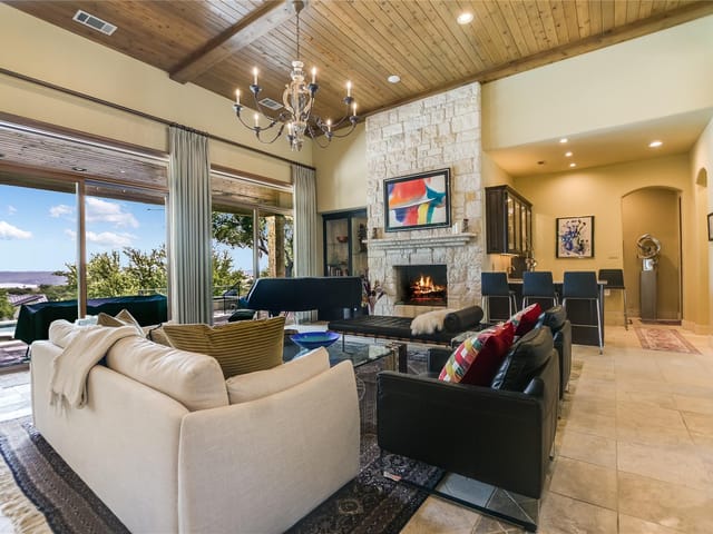 202 Hidden Hills CV