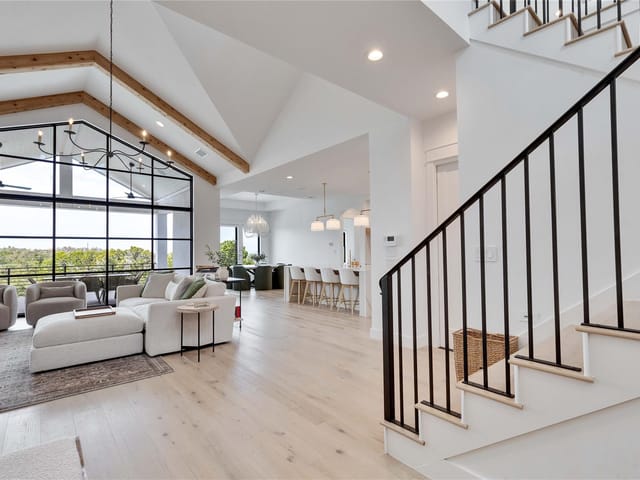 202 Lodestone Cv