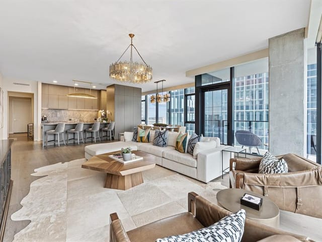 202 Nueces St Unit #1201