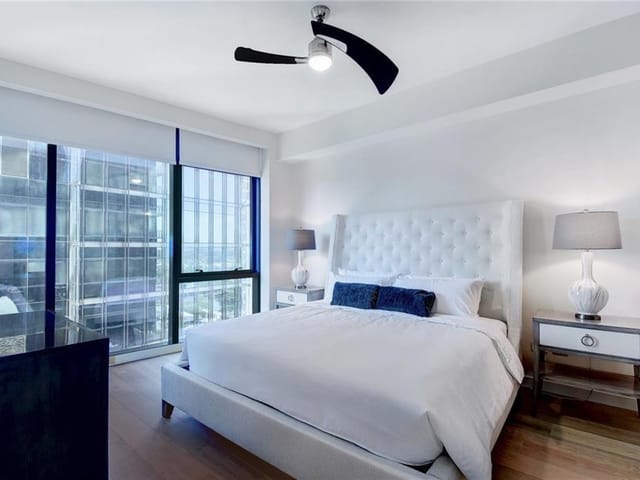 202 Nueces St Unit #2104