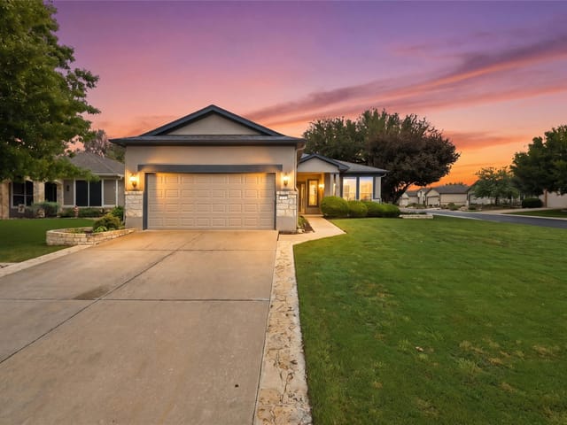 202 Palmetto Dr