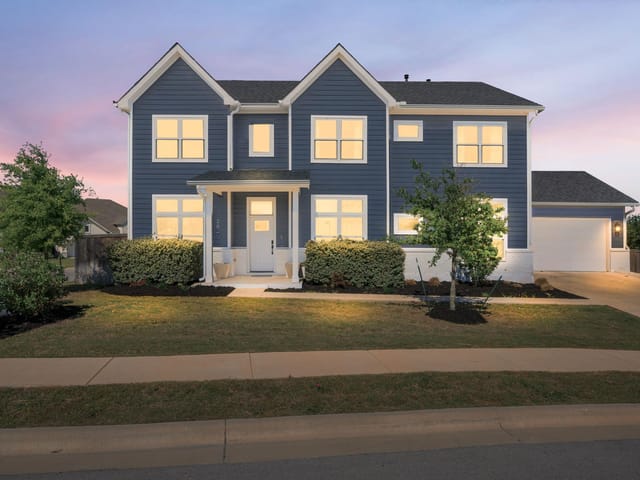 202 Smoke Tree Cir