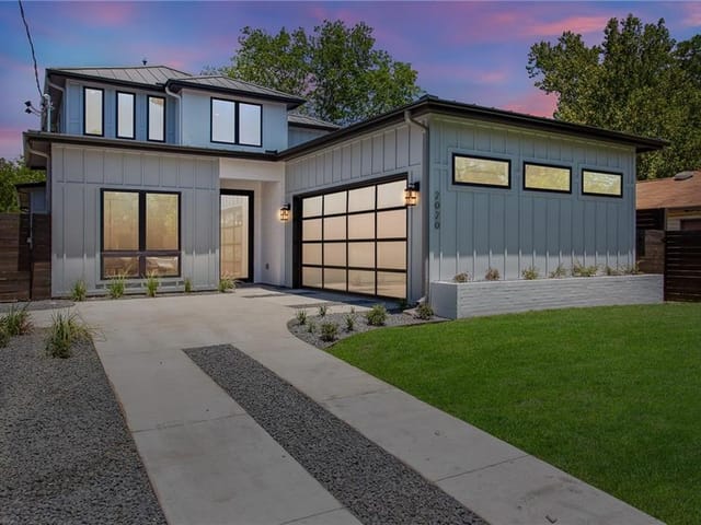 2020 Payne Ave