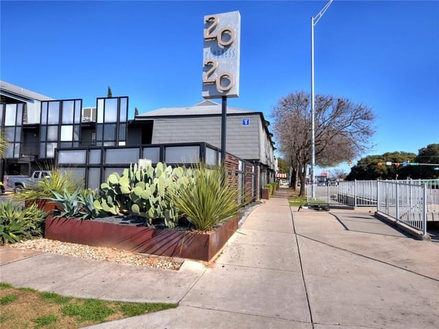 2020 S Congress Ave Unit #1122